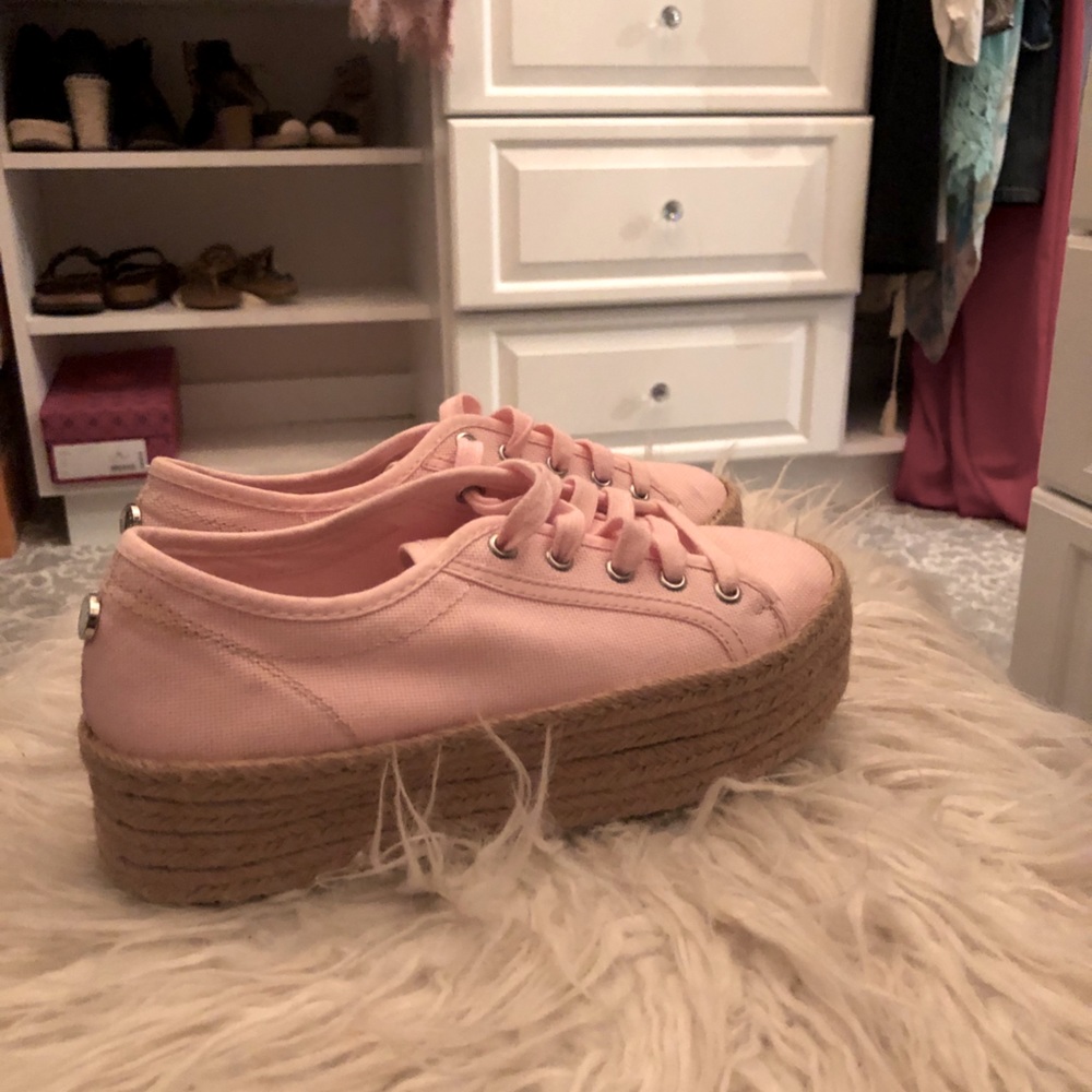 Steve Madden pink platform sneaker
